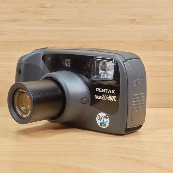 Pentax Zoom 90-WR Point and Shoot 35mm Film Camera - Picture 4 of 10